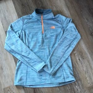 The North Face women’s fleece pullover!